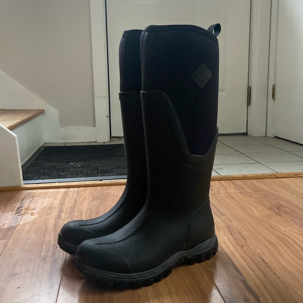 Arctic Sport II Muck Boots Tall size 8